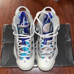 Girls Jordan 6 rings original. Size 5y